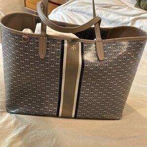Tory Burch Gemini link tote